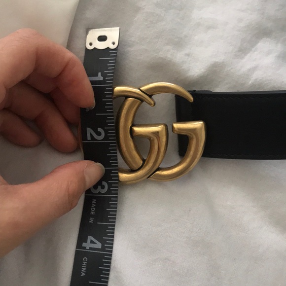 Gucci leather women’s belt with double G main image 5